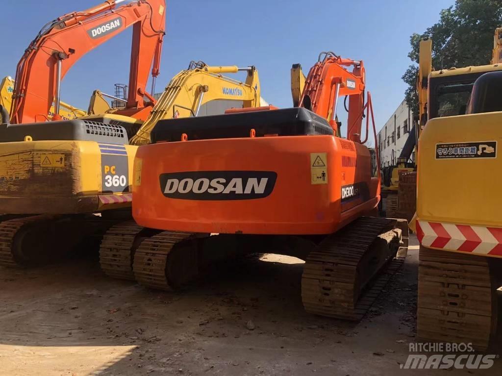 Doosan 225 LC 大型油圧ショベル12t以上（パワーショベル・ユンボ）