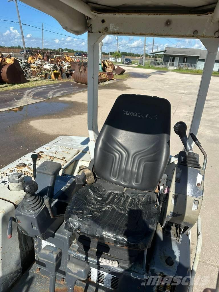 Takeuchi TB 135 大型油圧ショベル12t以上（パワーショベル・ユンボ）