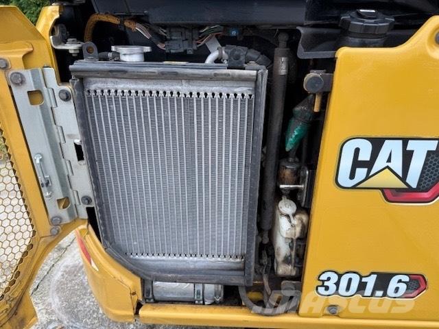 CAT 301.6 ミニ油圧ショベル 7t以下（ミニユンボ・ミニディガー）