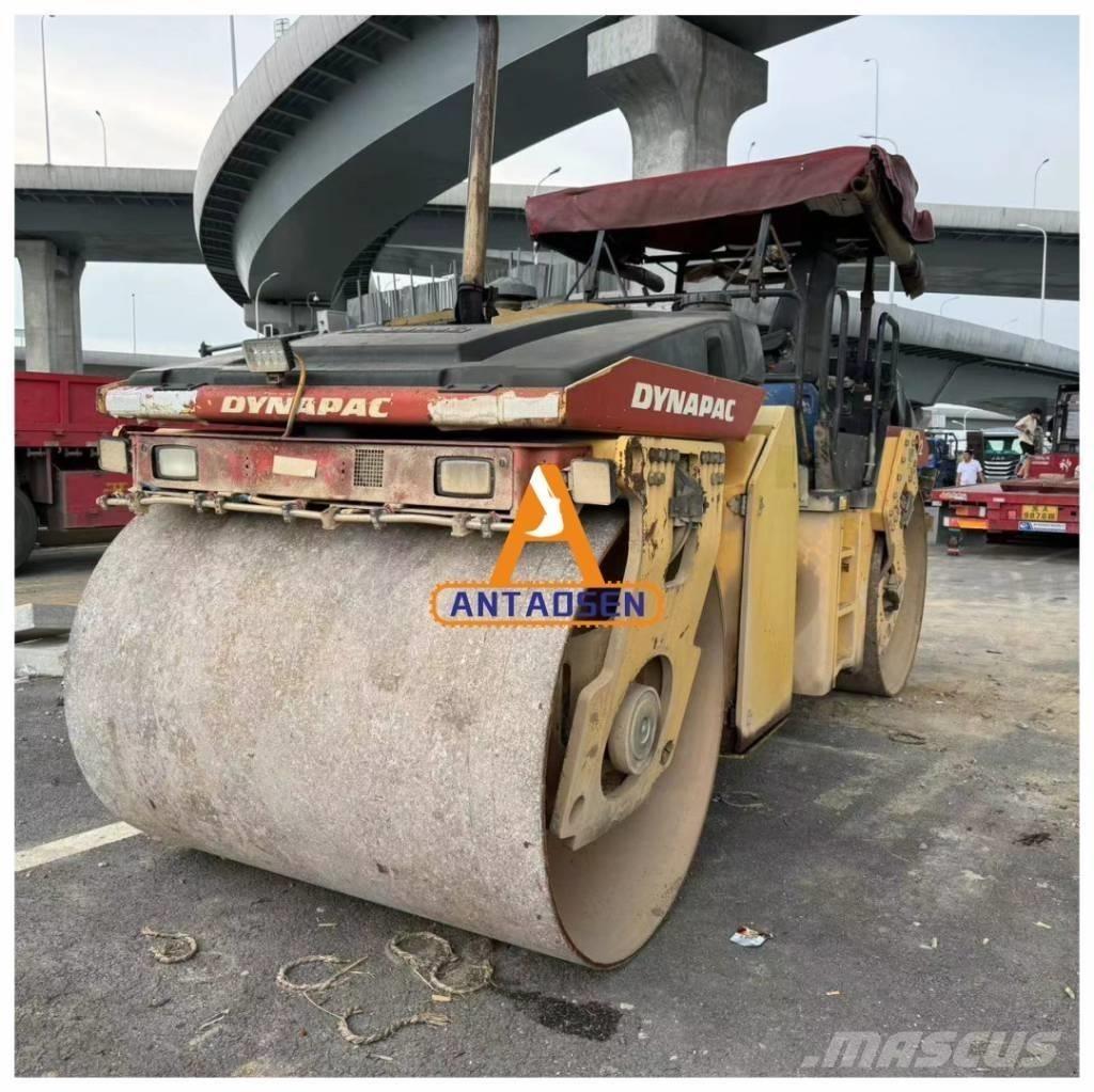 Dynapac CC422 タンデムローラ
