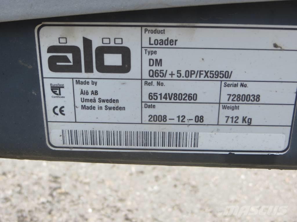 Quicke Q65 フロントローダーとディガー