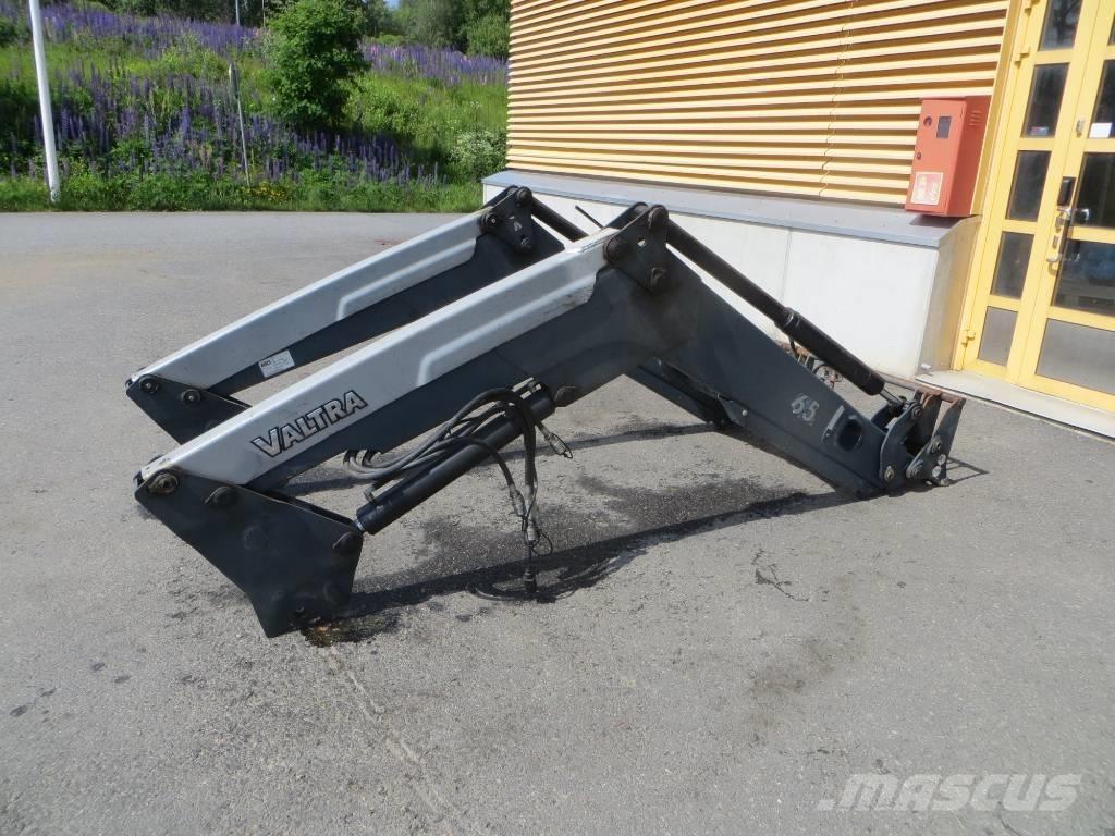 Quicke Q65 フロントローダーとディガー