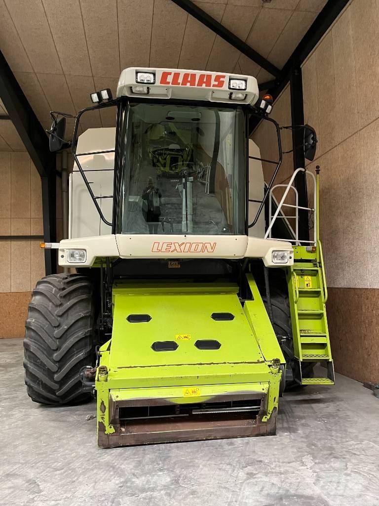 CLAAS Lexion 460 コンバイン
