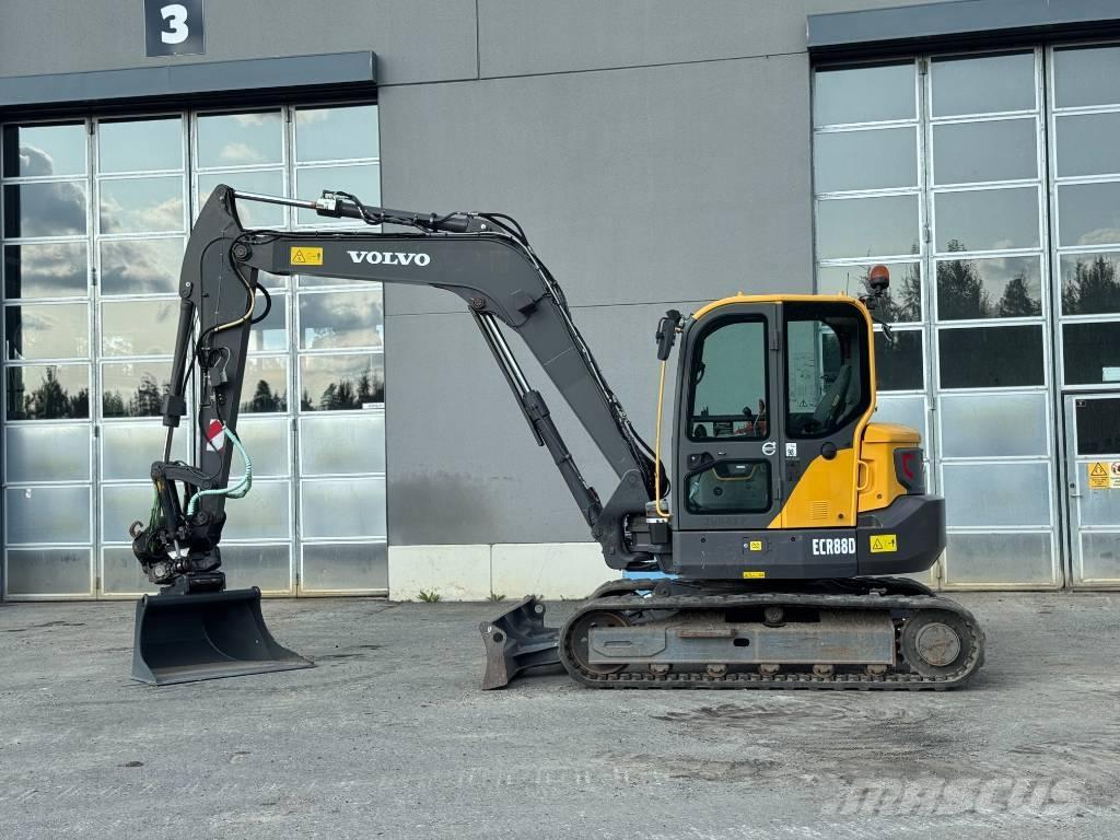 Volvo ECR 88 D 中型油圧ショベル 7ｔ-12ｔ（ユンボ・パワーショベル・バックホー）