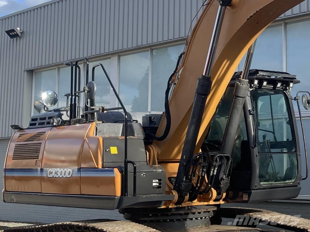 CASE CX 300 D       2017 大型油圧ショベル12t以上（パワーショベル・ユンボ）