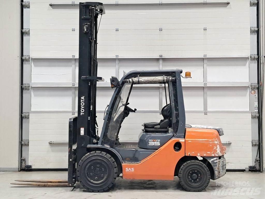 Toyota 02-8FDJF35 ディーゼル・軽油