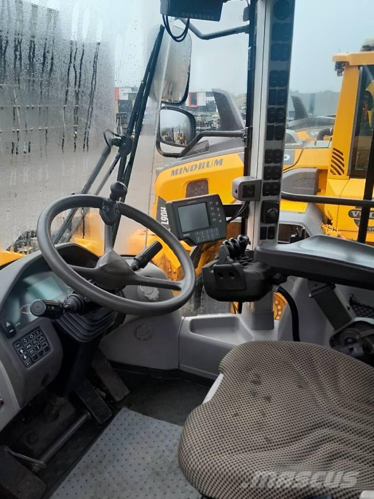 Volvo L120G ホイールローダー・タイヤショベル