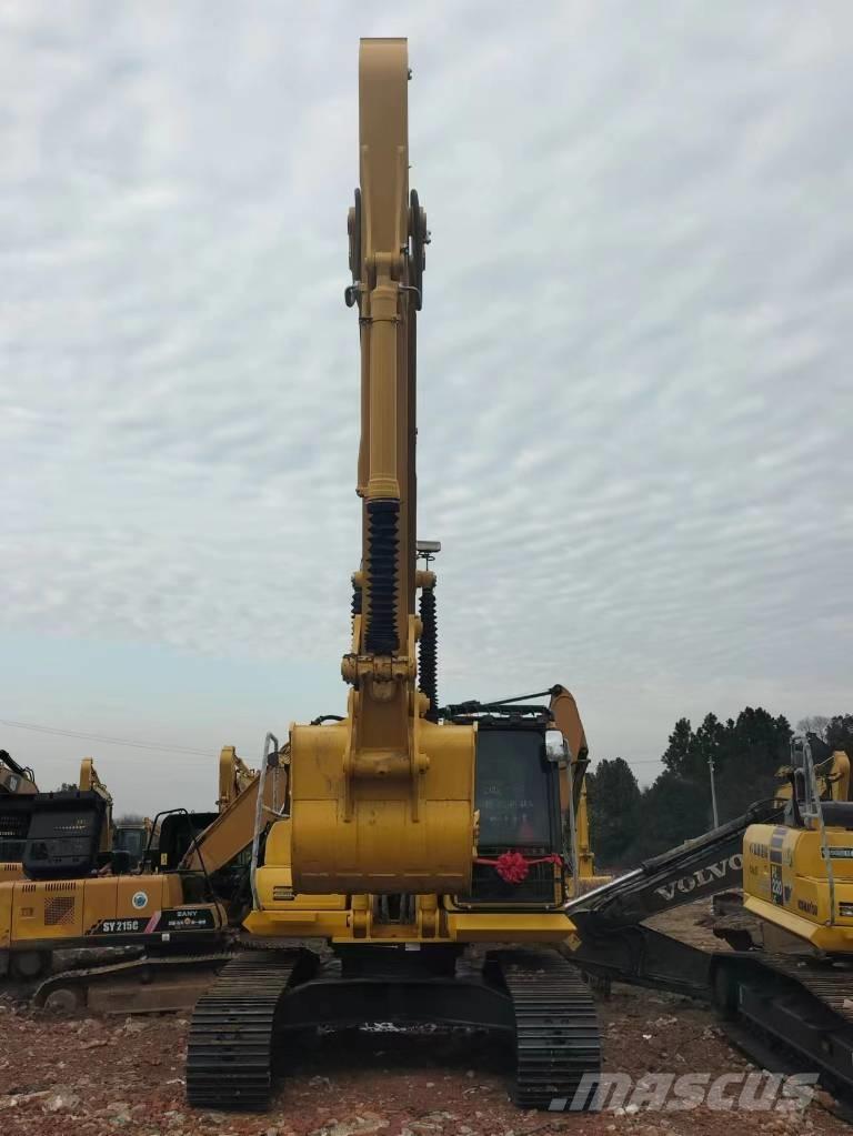 Komatsu PC 200-8 大型油圧ショベル12t以上（パワーショベル・ユンボ）
