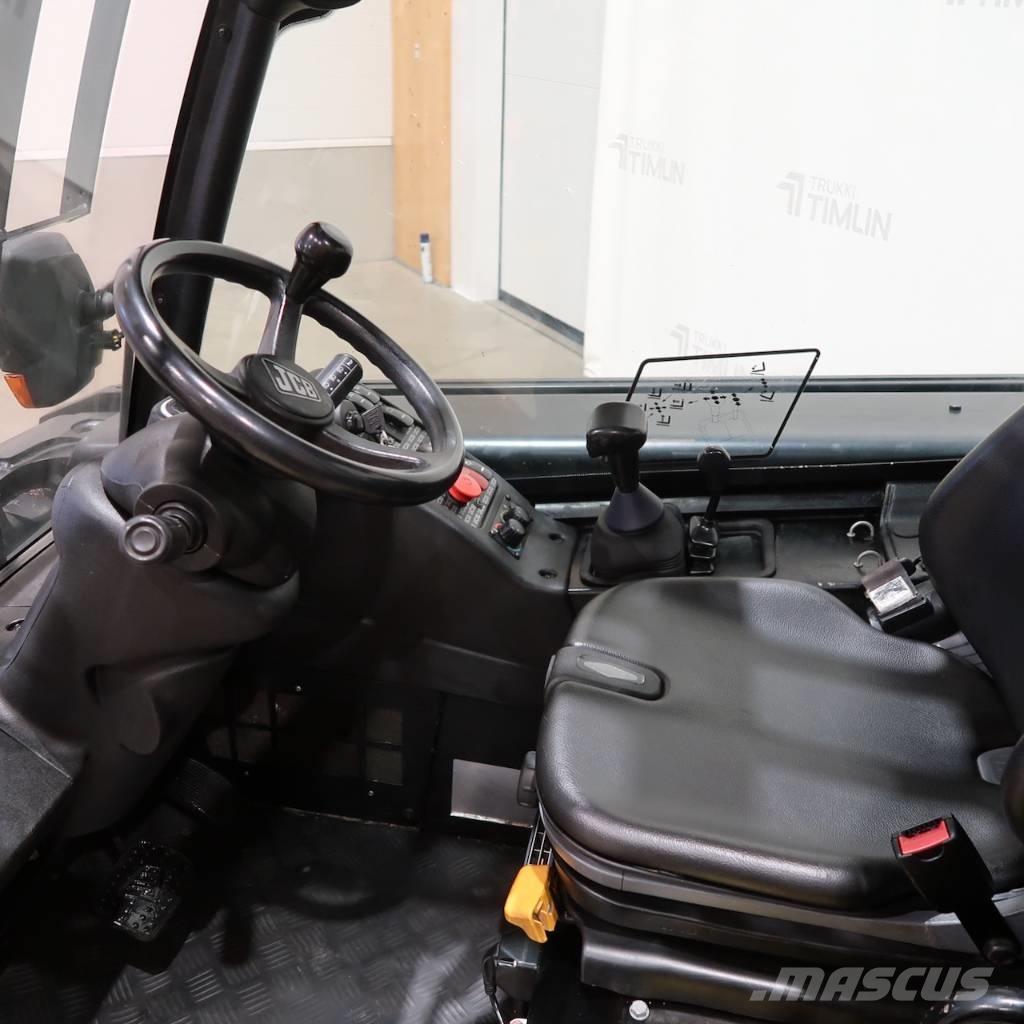 JCB TLT 35D 4X4 T4 ラフターテレントラック