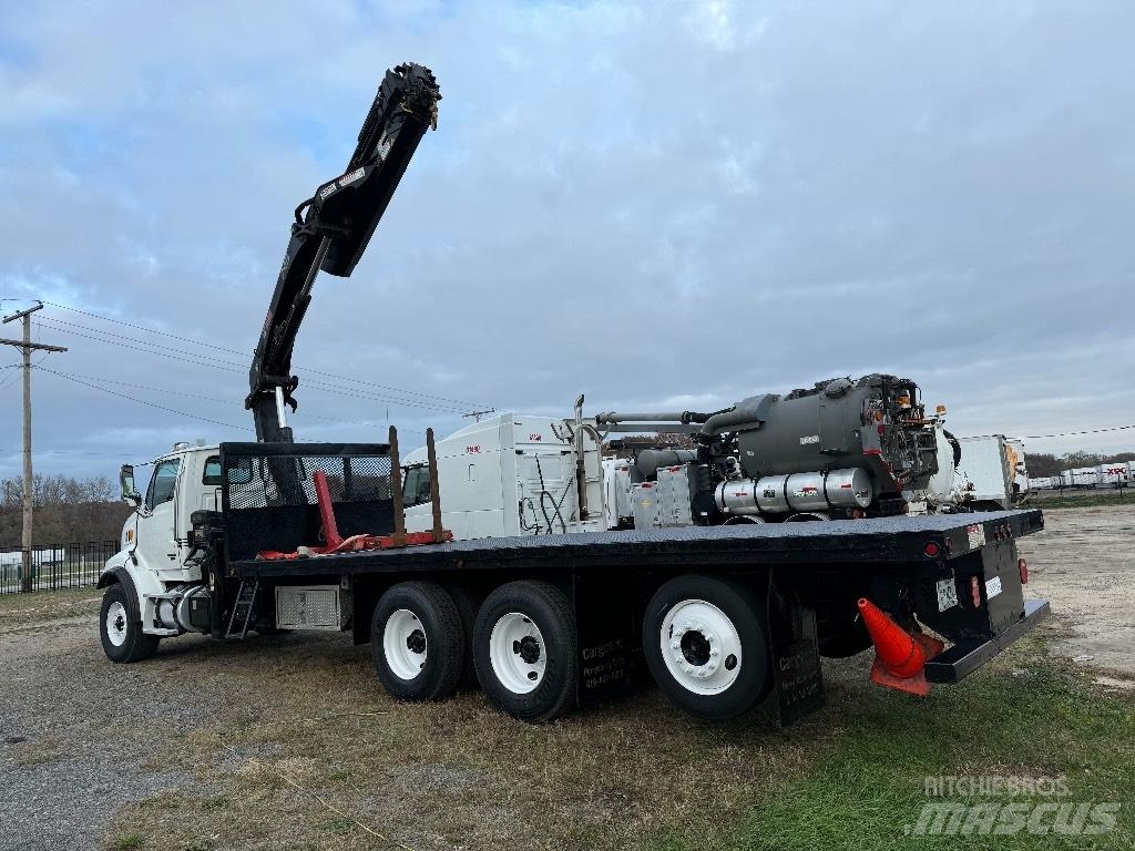 Hiab 228 E -5 HIPRO クローラクレーン