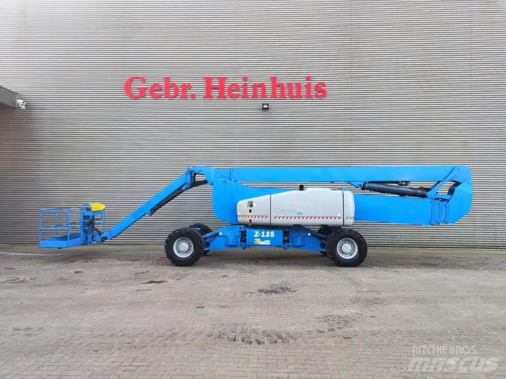 Genie Z-135 ブームリフト　直伸型