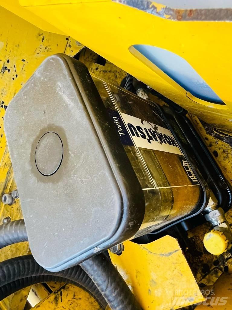 Komatsu PC 210 LC-11 大型油圧ショベル12t以上（パワーショベル・ユンボ）