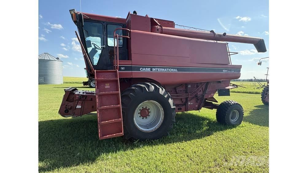 Case IH 1680 コンバイン