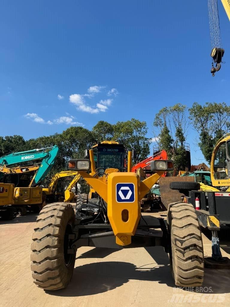XCMG GR 180 モーターグレーダー