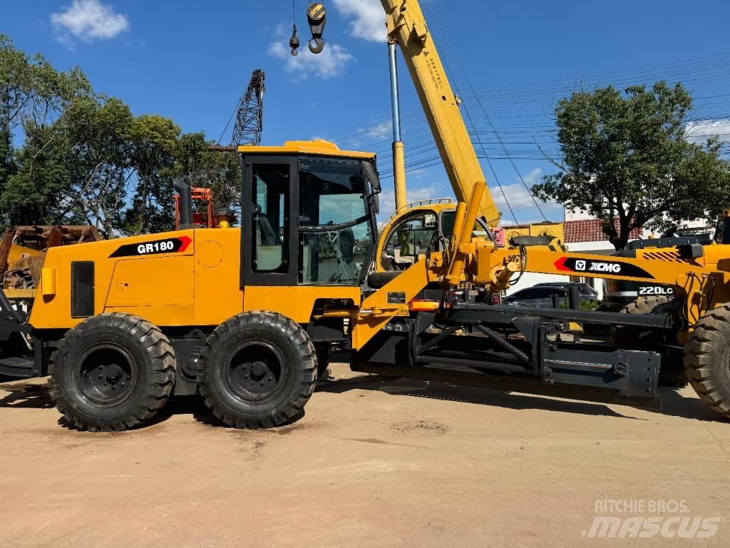 XCMG GR 180 モーターグレーダー