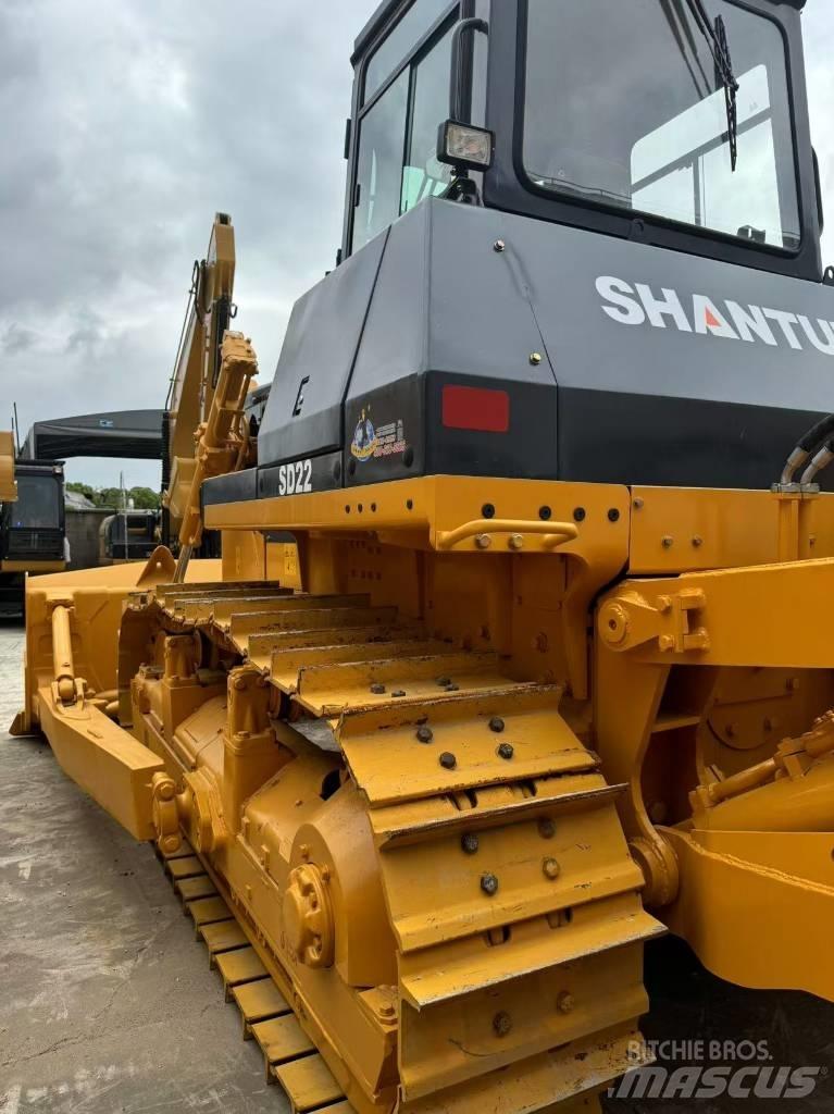 Shantui SD 22 ブルドーザー