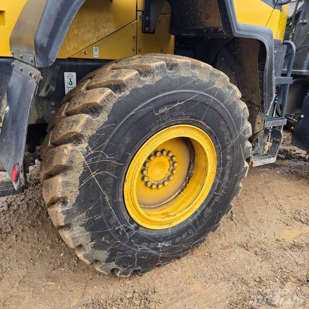 Komatsu WA 320-8 ホイールローダー・タイヤショベル