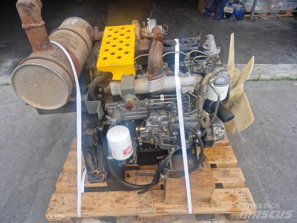 Isuzu 4 BD1 PTA-14 エンジン
