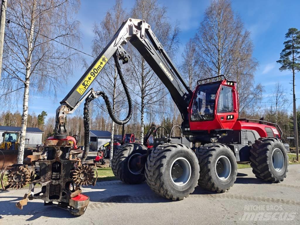 Komatsu 951 ハーベスター
