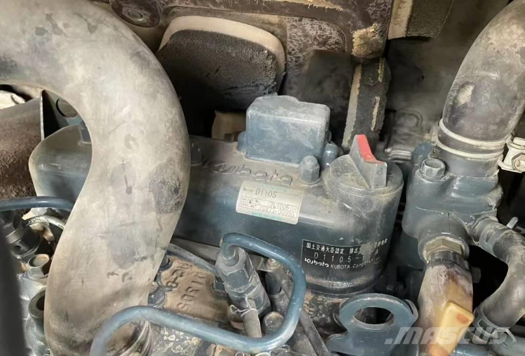 Kubota U 25 ミニ油圧ショベル 7t以下（ミニユンボ・ミニディガー）