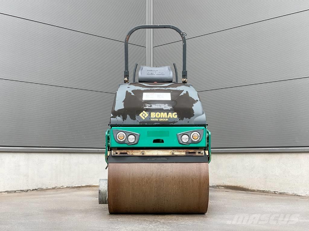 Bomag BW 100 AD-5 タンデムローラ
