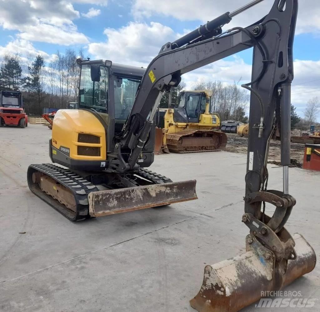 Volvo ECR 50 D ミニ油圧ショベル 7t以下（ミニユンボ・ミニディガー）