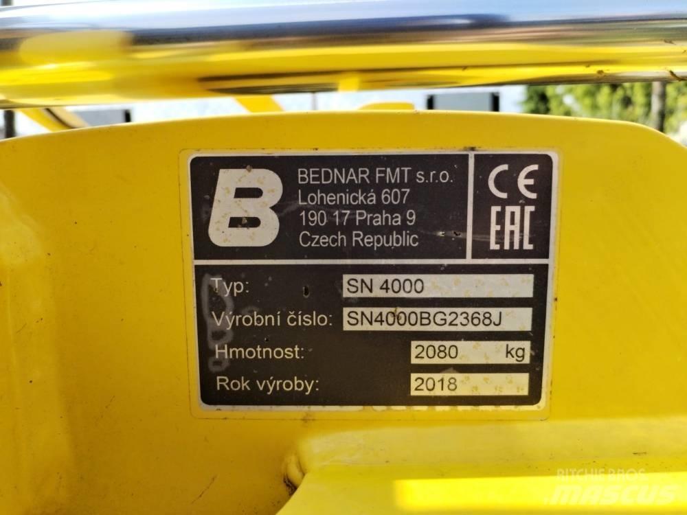 Bednar SN 4000 カルチベーター