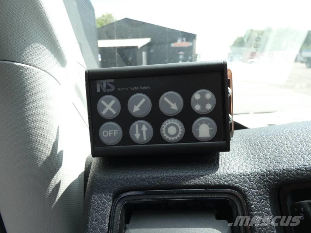 MAN TGE 5.180 クレーントラック、ユニック車