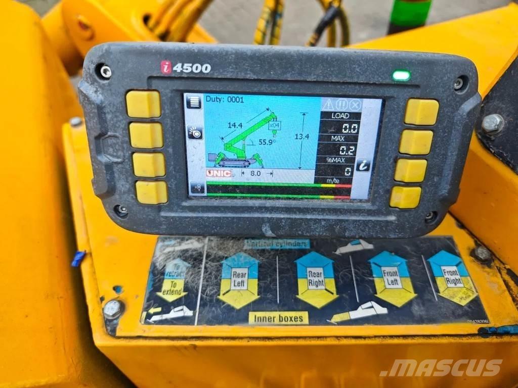 Unic URA 376 C ミニクレーン