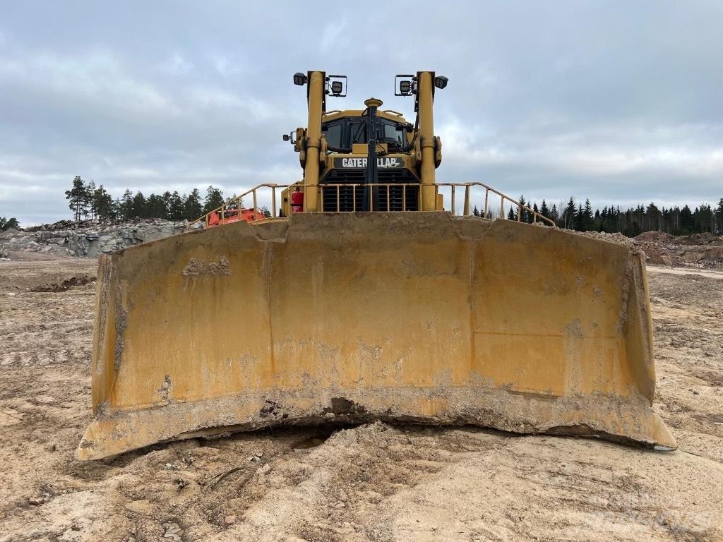 CAT D 8 T ブルドーザー