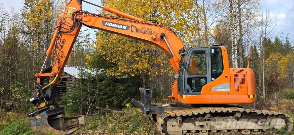 Doosan DX 235 LCR 大型油圧ショベル12t以上（パワーショベル・ユンボ）