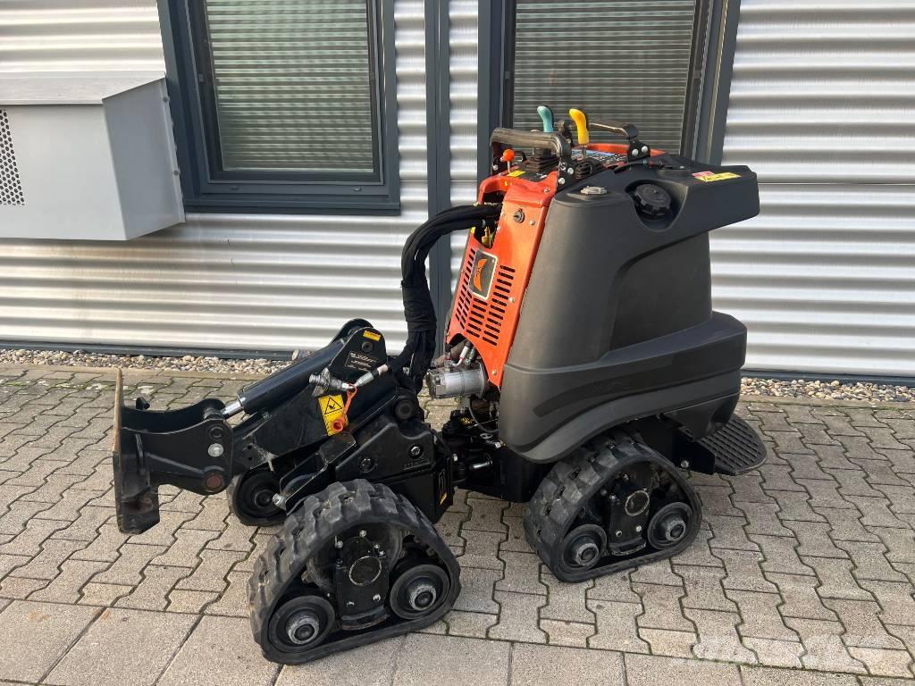Ditch Witch R300 トレンチャー