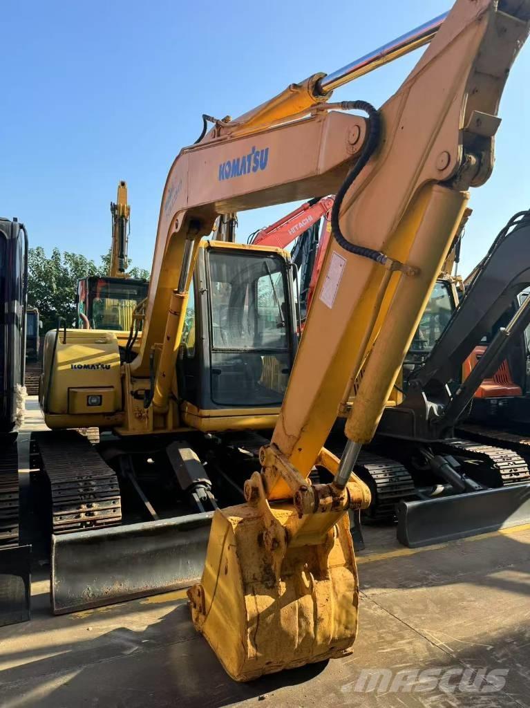 Komatsu PC 60-7 ミニ油圧ショベル 7t以下（ミニユンボ・ミニディガー）