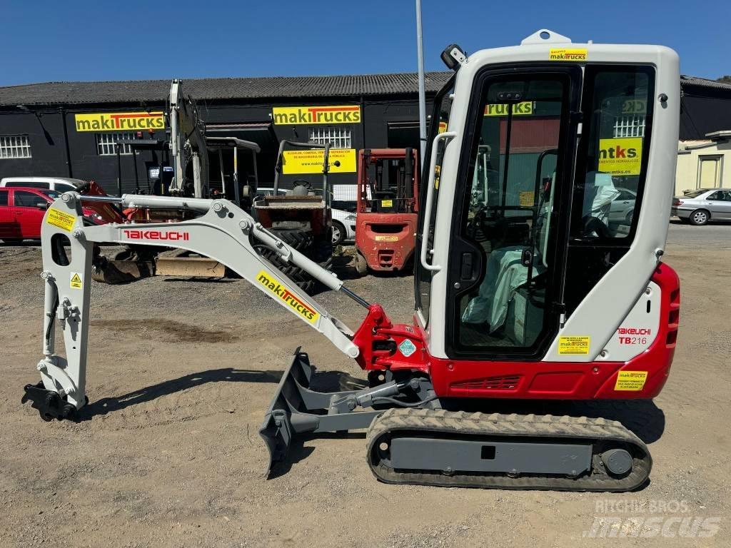 Takeuchi TB 216 ミニ油圧ショベル 7t以下（ミニユンボ・ミニディガー）