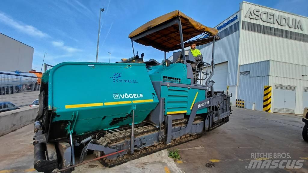 Vögele SUPER 1900 アスファルトフィニッシャ