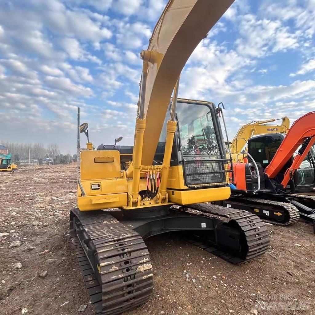 Komatsu PC 110 中型油圧ショベル 7ｔ-12ｔ（ユンボ・パワーショベル・バックホー）