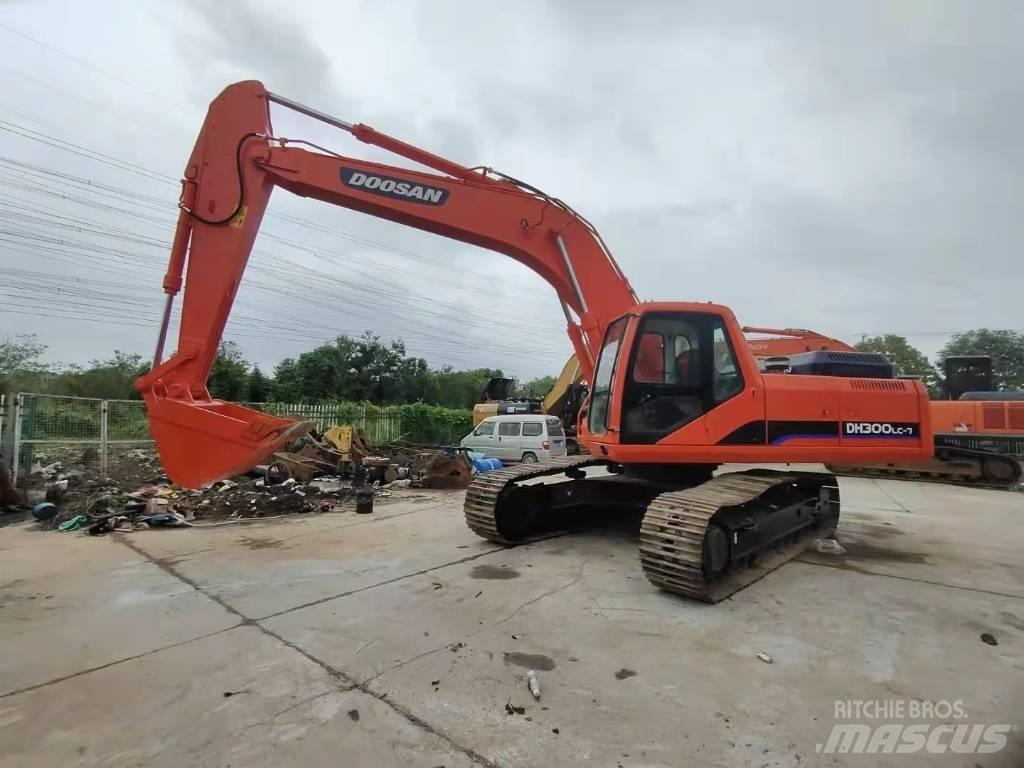 Doosan DH 300 LC-7 大型油圧ショベル12t以上（パワーショベル・ユンボ）