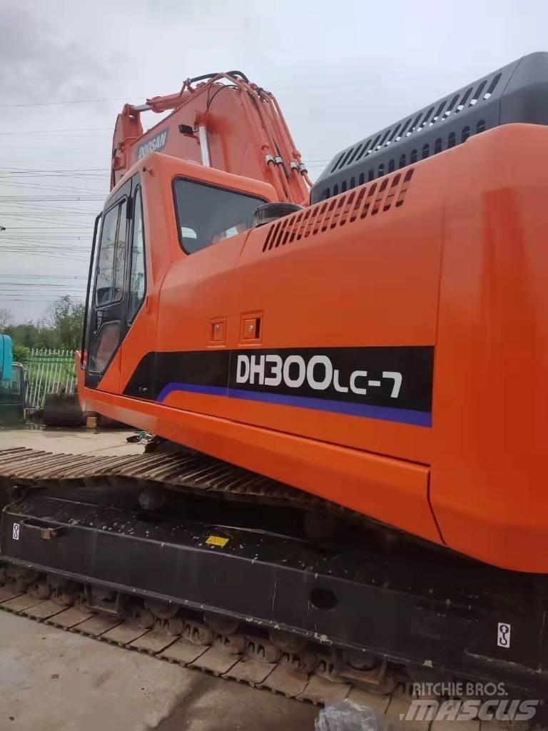 Doosan DH 300 LC-7 大型油圧ショベル12t以上（パワーショベル・ユンボ）