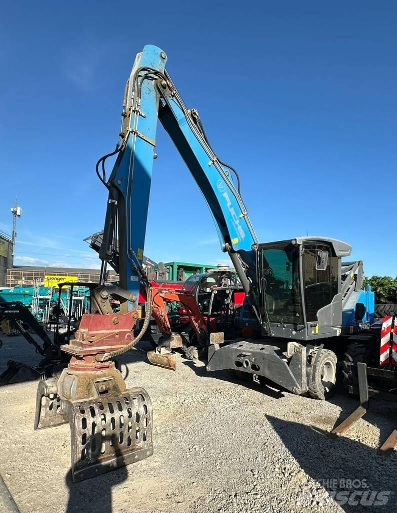 Fuchs MHL 310 S5 廃棄物／工業産廃処理機