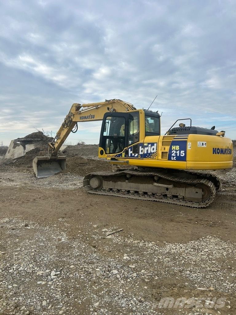 Komatsu HB 215 LC-1 エンジン