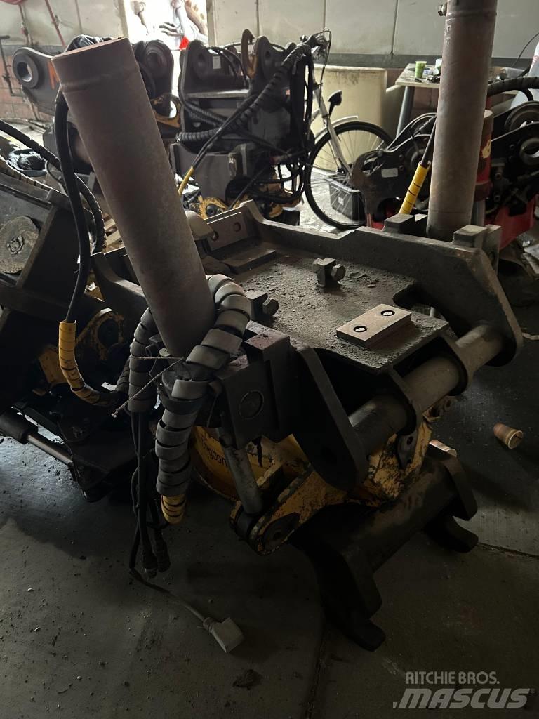 Engcon Tiltrotator ローテーター