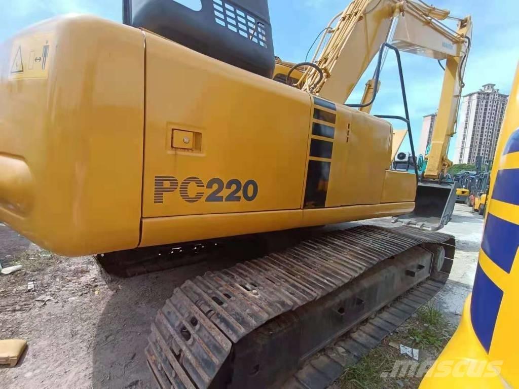 Komatsu PC 220-6 大型油圧ショベル12t以上（パワーショベル・ユンボ）