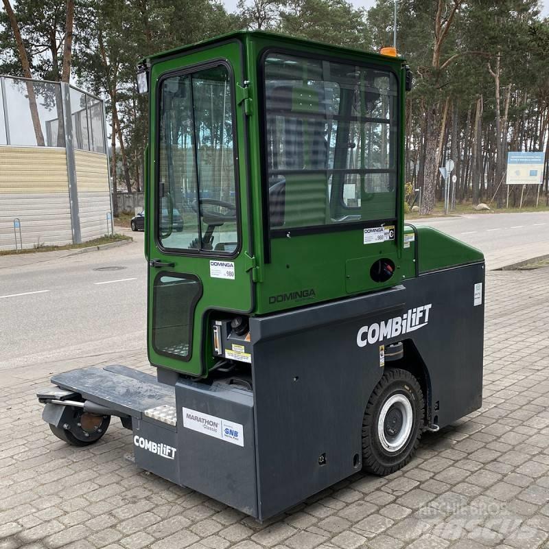Combilift C 4000 E 全方向リーチ型フォークリフト