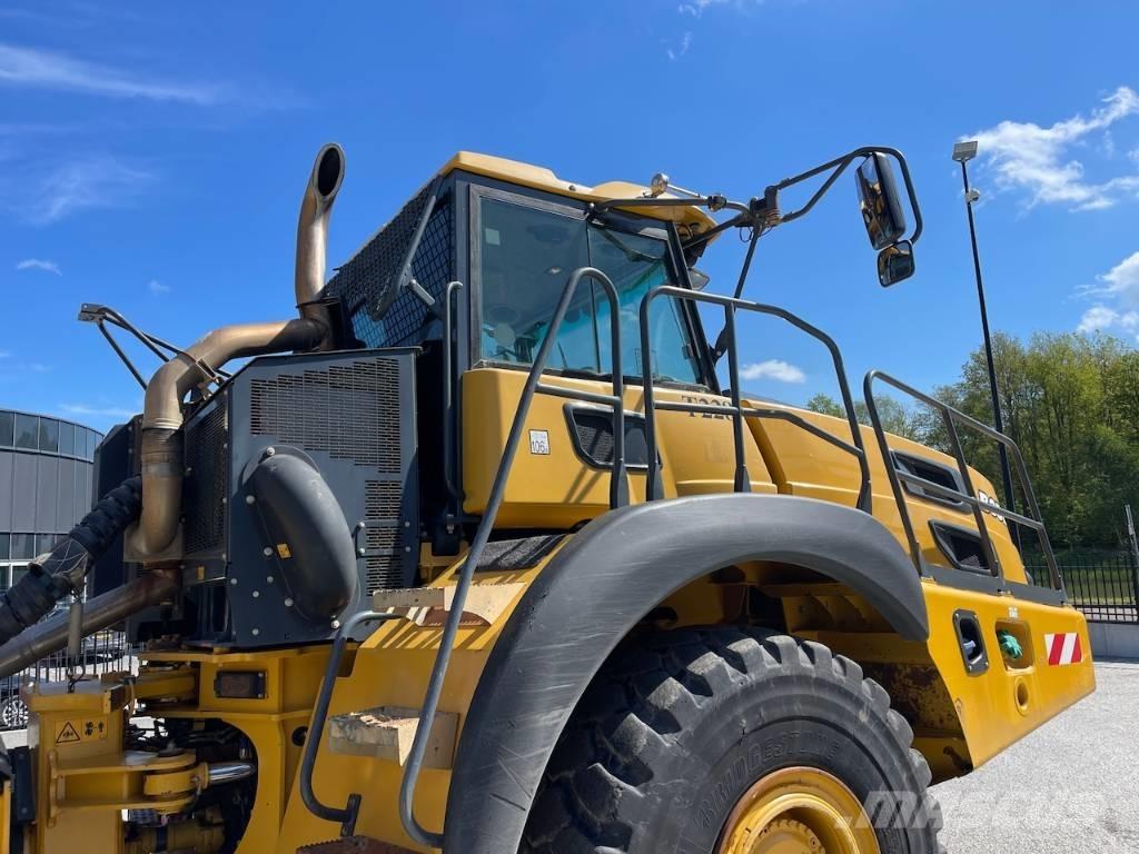 Bell B 35 E アーティキュレート式ダンプトラック