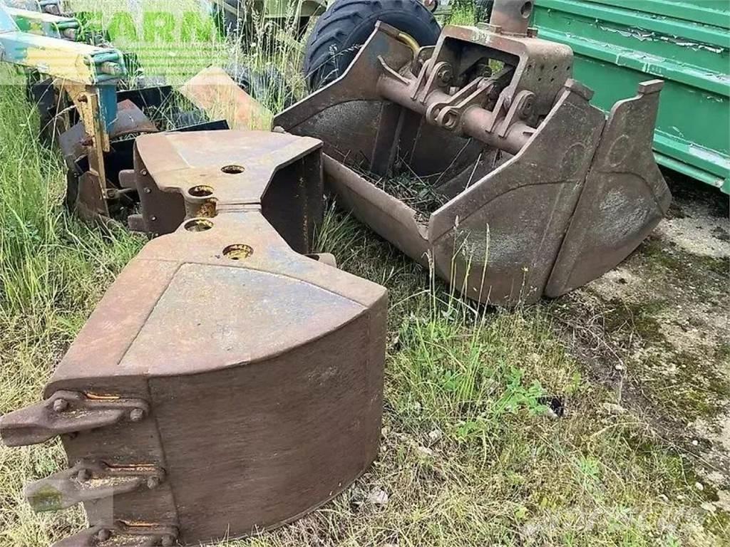JCB js 130 w ホイール式油圧ショベル（パワーショベル・ユンボ・バックホー）