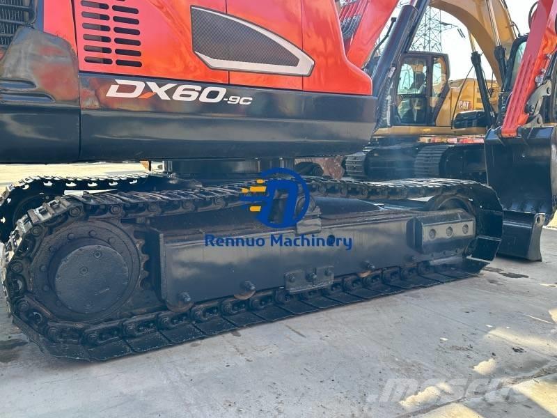 Doosan DX 60 ミニ油圧ショベル 7t以下（ミニユンボ・ミニディガー）