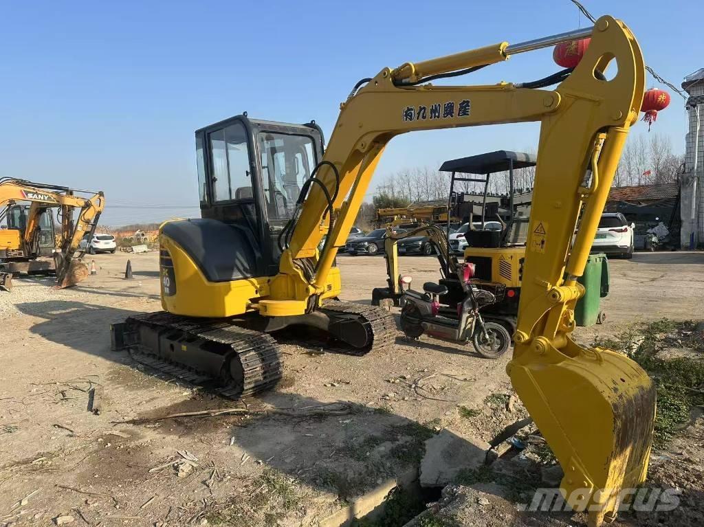 Komatsu PC 40 ミニ油圧ショベル 7t以下（ミニユンボ・ミニディガー）