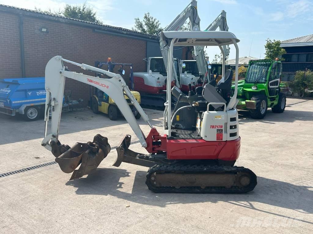 Takeuchi TB 217 R ミニ油圧ショベル 7t以下（ミニユンボ・ミニディガー）