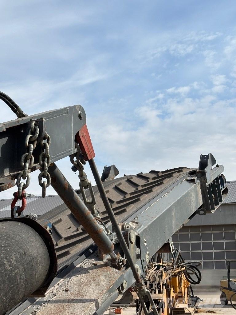 Rubble Master RM 100 自走式クラッシャー