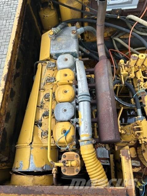 Liebherr A 911 C ホイール式油圧ショベル（パワーショベル・ユンボ・バックホー）